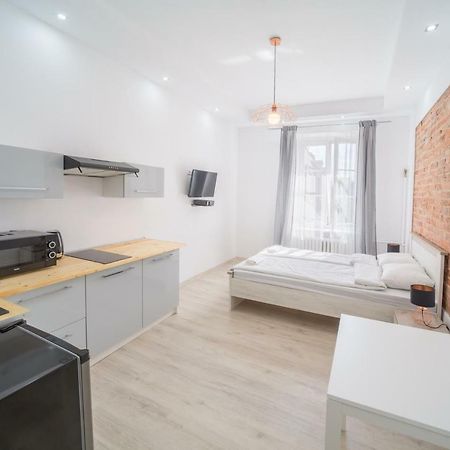 White Vision Apartment Opole Esterno foto